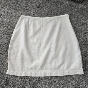 Compagnie Internationale EXPRESS Vintage white 100% linen skirt. Size 9/10. Good
